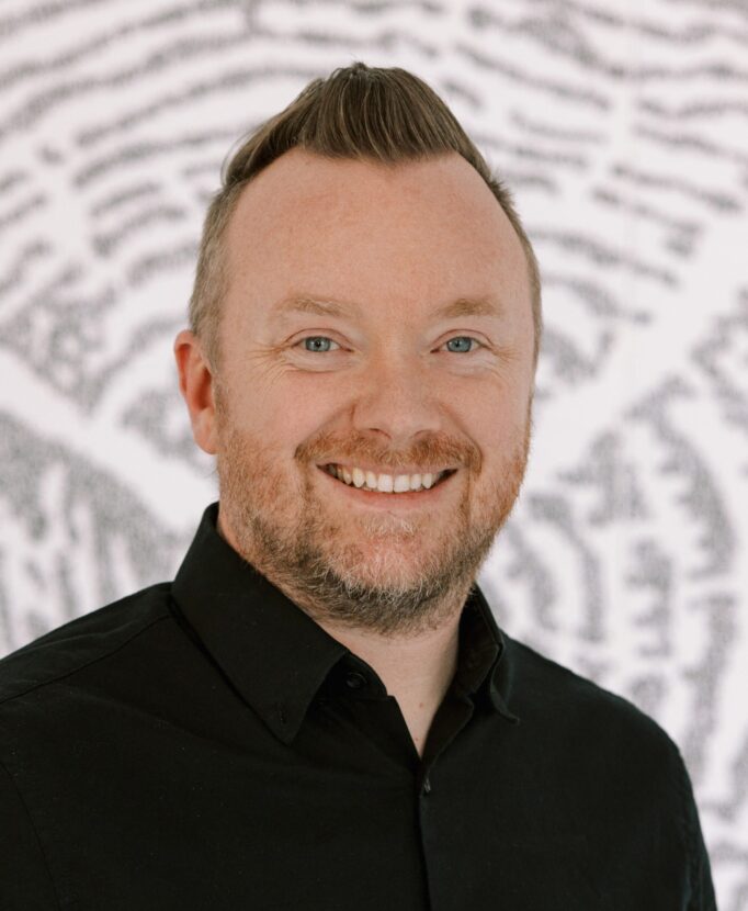 Phil Hansen Profile Photo