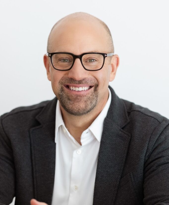 Mike Robbins Profile Photo