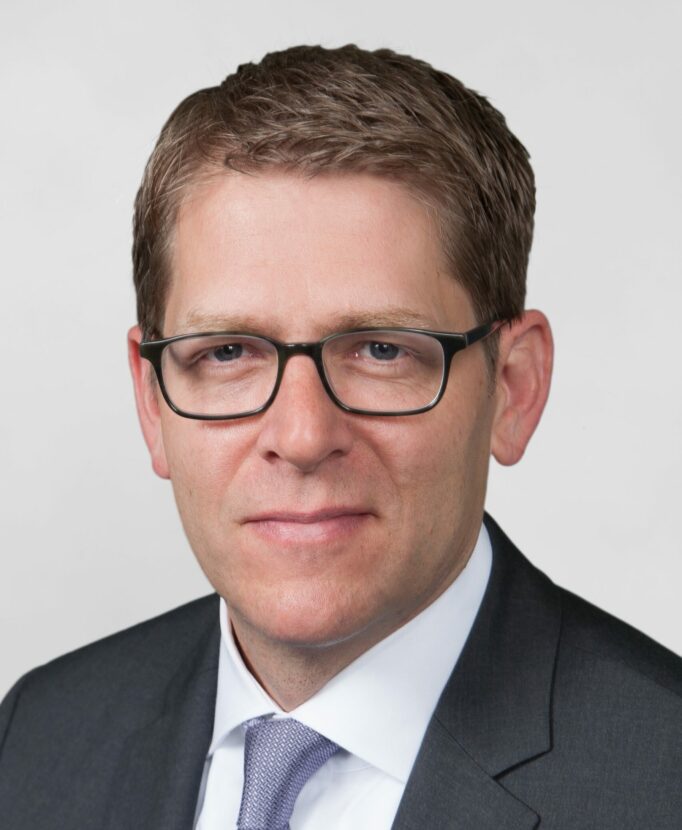 Jay Carney Profile Photo