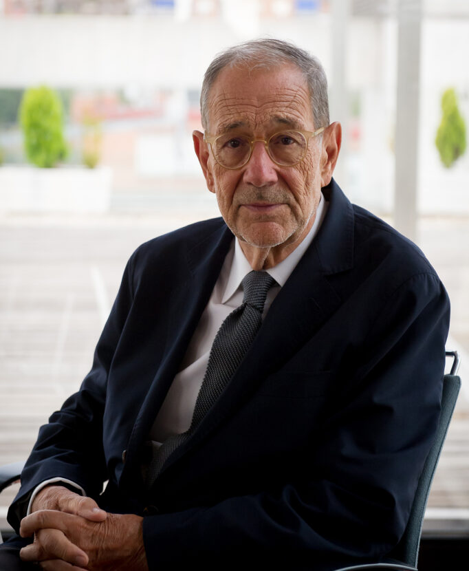 Javier Solana Profile Photo