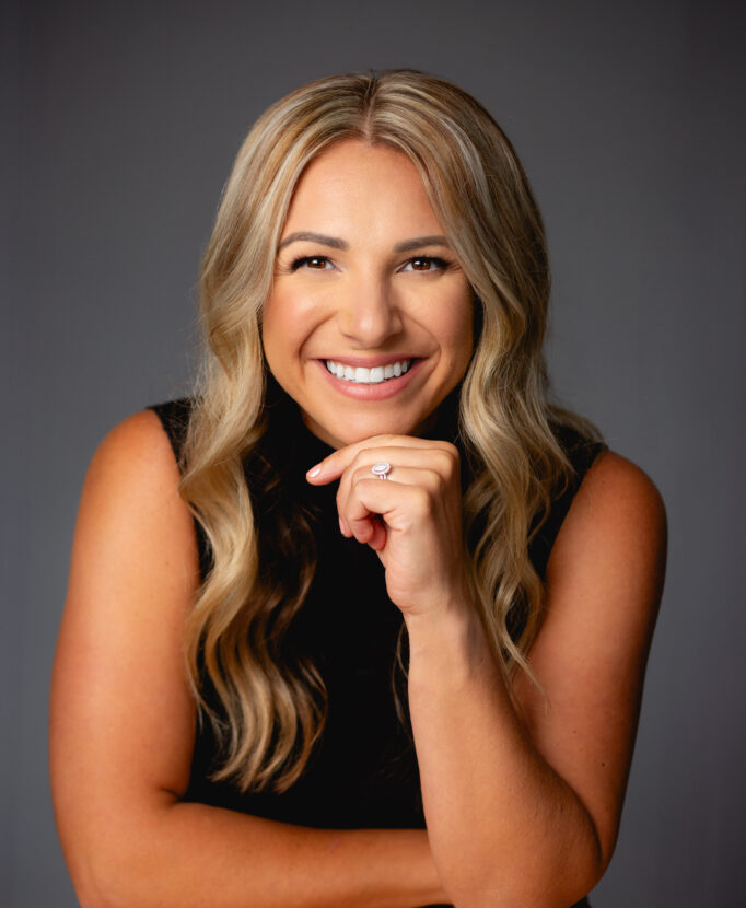 Mandy Gill Profile Photo