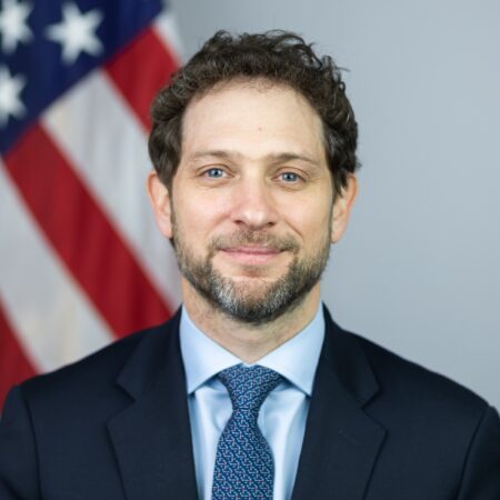 Jon Finer Profile Photo