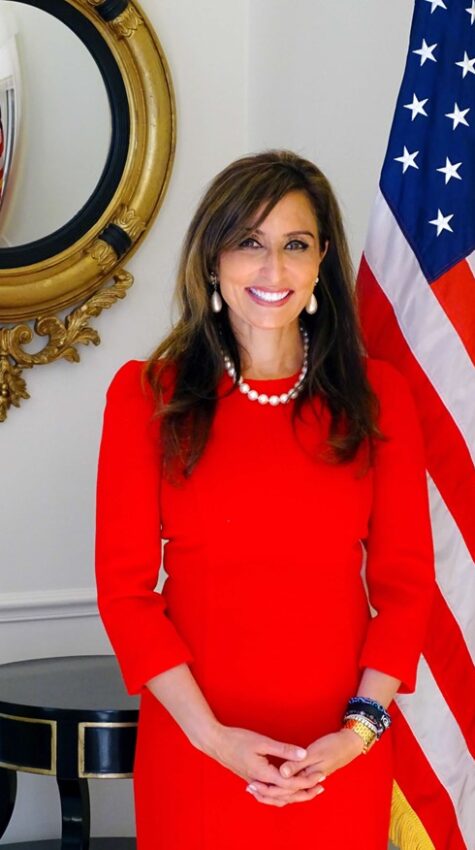 Shefali Razdan Duggal Profile Photo